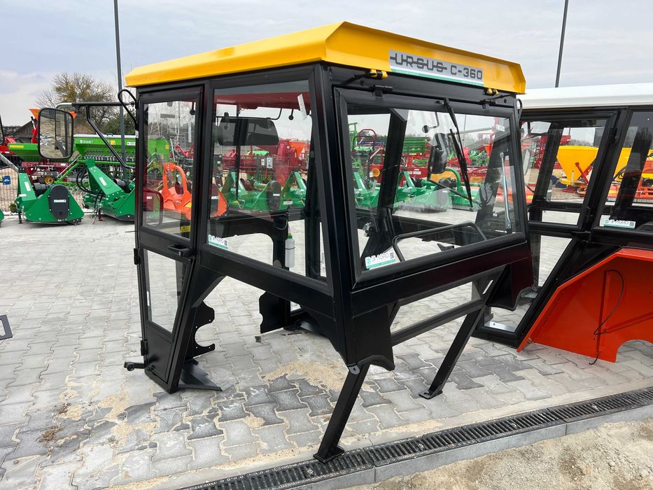Kabina Ursus C360 C-360 C-330 C330 T-25 z błotnikami NAGLAK ---RATY---