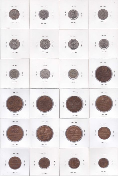 44 moedas Suécia de diversas datas e metais incluindo 20 em prata
