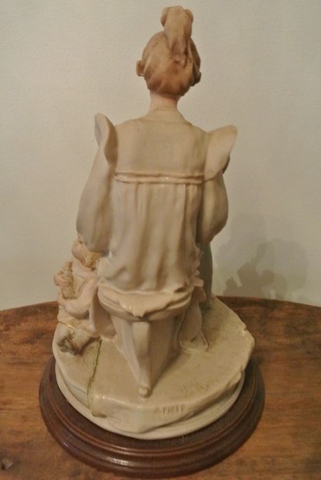 3 Estatuetas de Marfinite (conj. Mães)