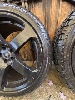 Jantes Aversus e pneus Radar Renegade 275/40 R22 108V XL
