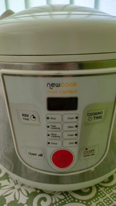 Newcook robot, estado novo, nunca usado (preço negociável)