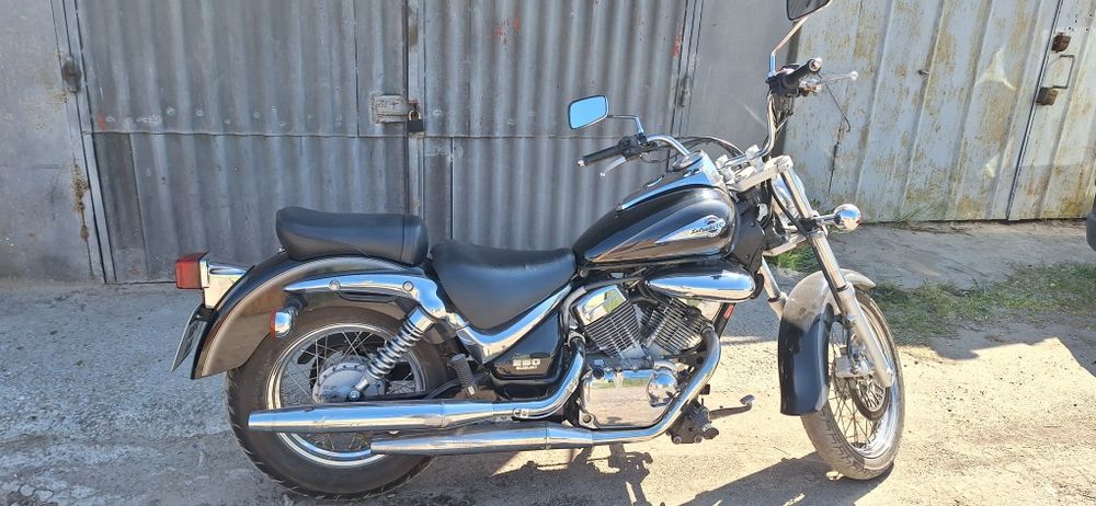 Suzuki Intruder 250 cc