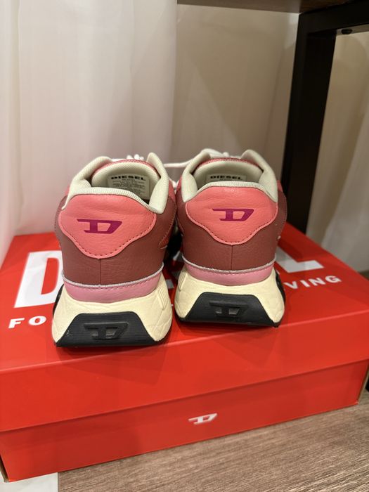 Шкіряні кросівки DIESEL