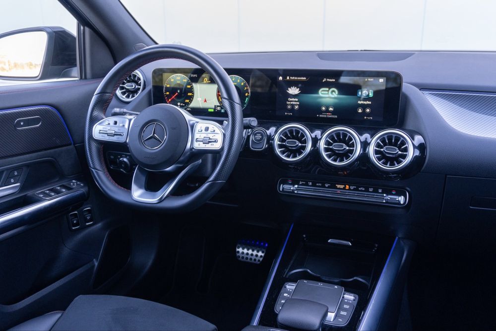 Mercedes-Benz GLA 250e AMG Line (financiamento diasponívek)