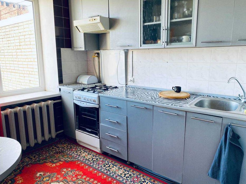 Продам 2 к квартиру на Свердловському масиві 4561