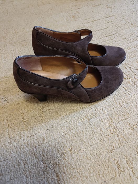 Туфлі замшеві на підборах