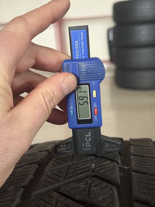 Шини зимові різноширокі 295/35/21 265/40/21 Pirelli зимние шины