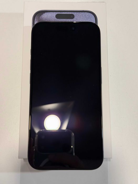 iPhone 15 Pro 256 GB Blue Titanium – idealny stan, etui w zestawie.