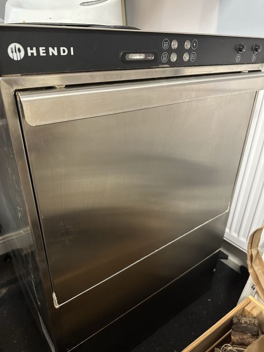 Profesjonalna szybka zmywarka wyparzarka HENDI gastronomiczna