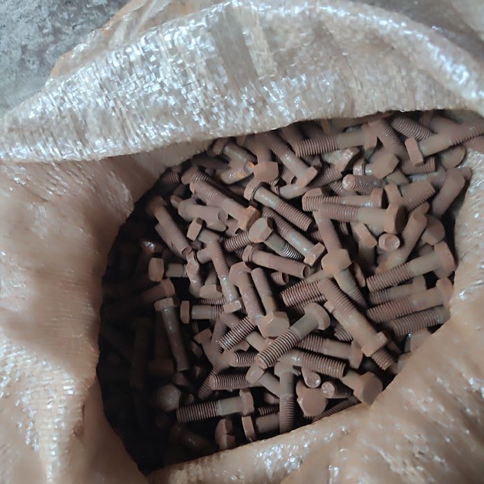 Продам болти м8×35