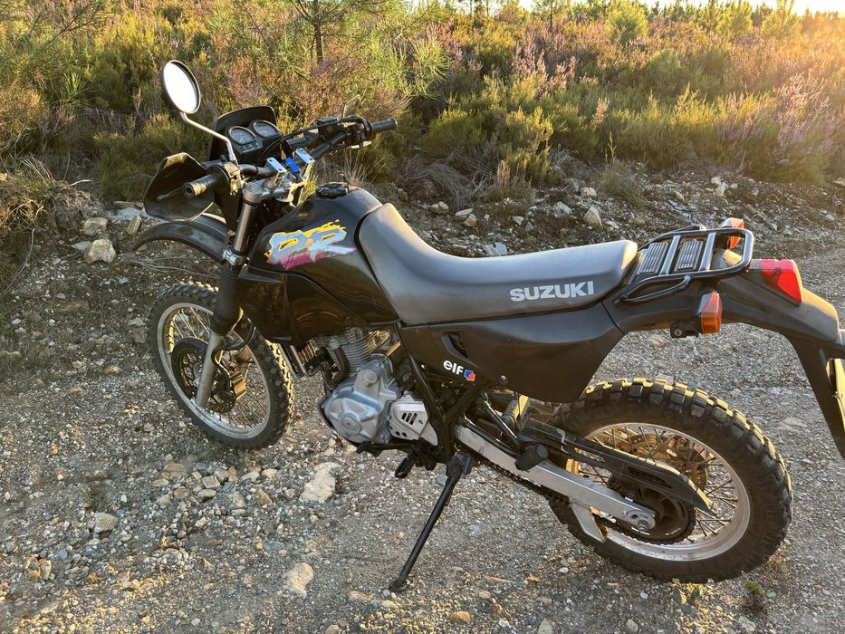 Motociclo Suzuki dr 650 de 1995