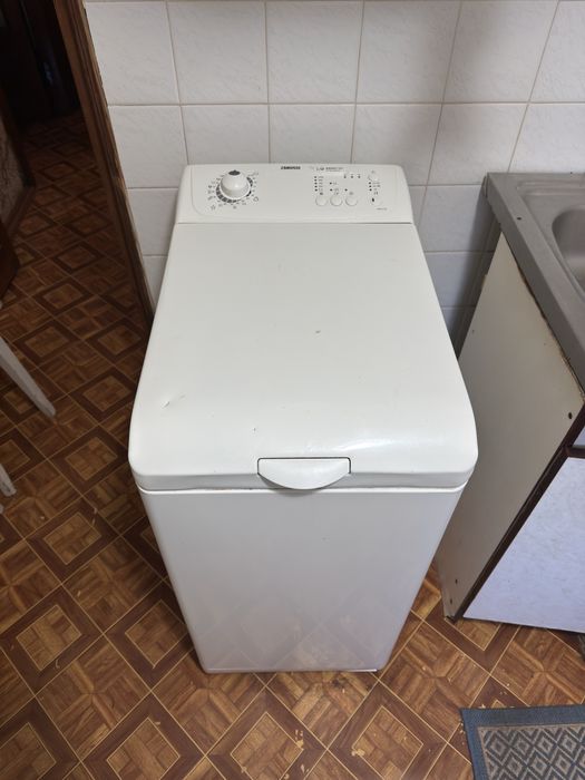 Пральна машина zanussi б/в