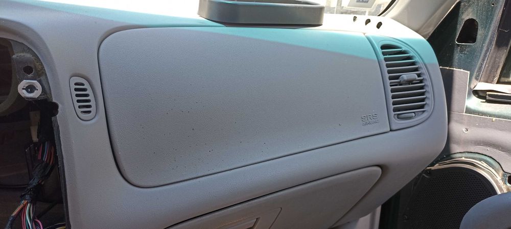 Ford Explorer  4.0 v6  D0HC  samochód na części