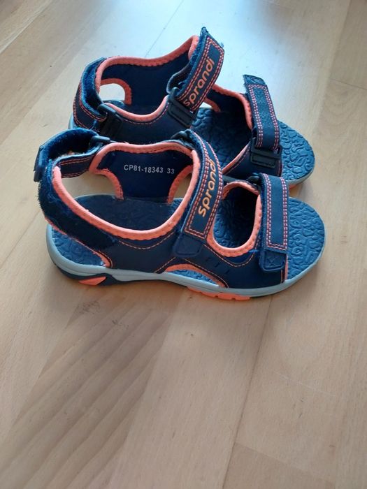 Sandały Sprandi  chłopięce nowe rozmiar 33