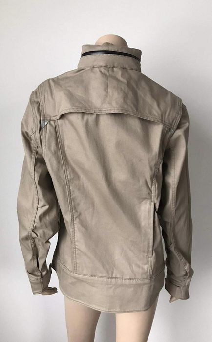 Levi's jeansowa kurtka damska z kapturem i ukrytymi kieszeniami M
Rozm