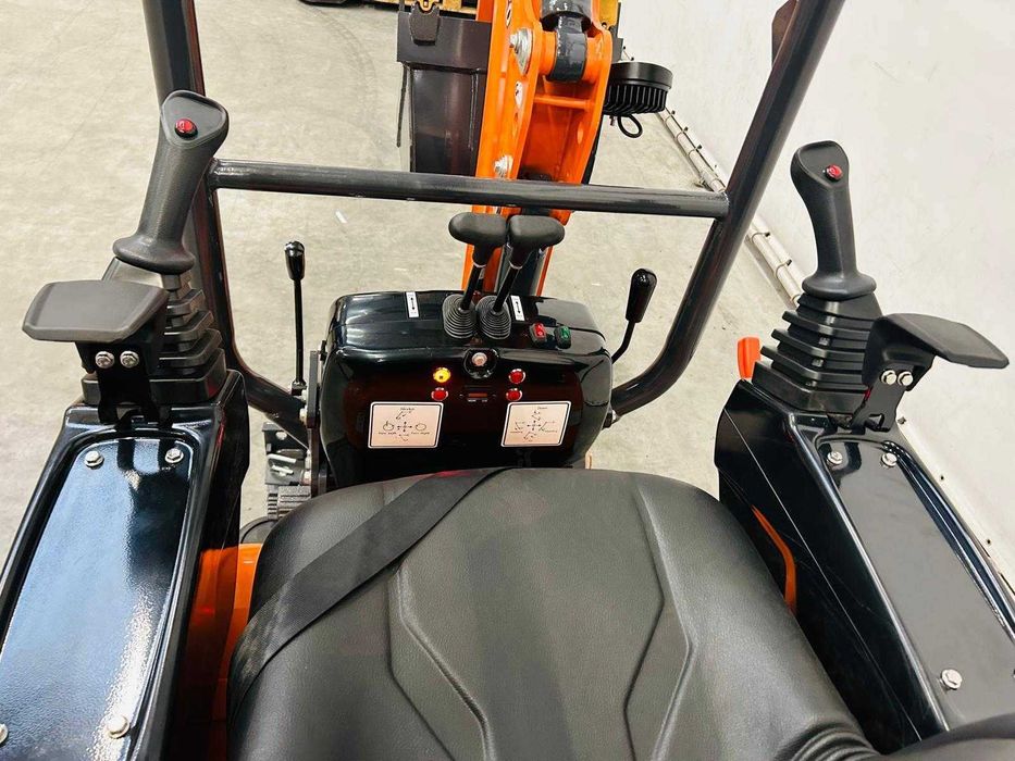 Mini escavadeira CRE 120 diesel