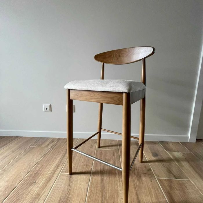 Bancos Altos Nórdicos Novos