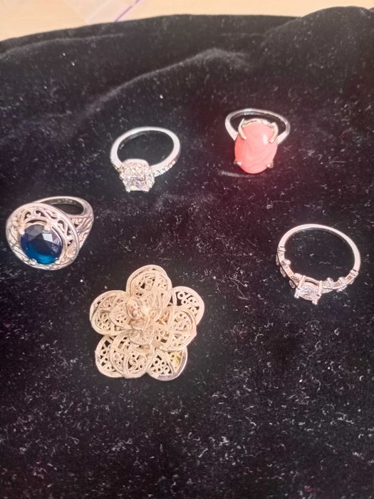 Срібні прикраси та біжутерія якісна