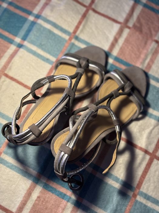 Босоніжки жіночі Clarks 37-38 розмір