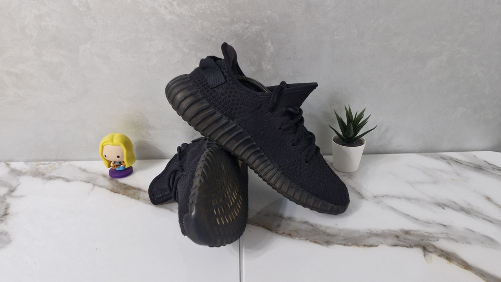 Кросівки Adidas Yezzy Boost 350 V2.Розмір 45