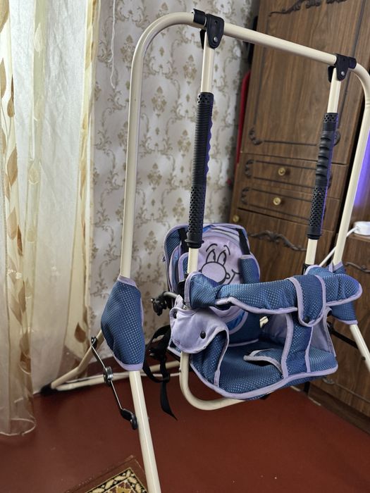 Гойдалка дитяча підлогова