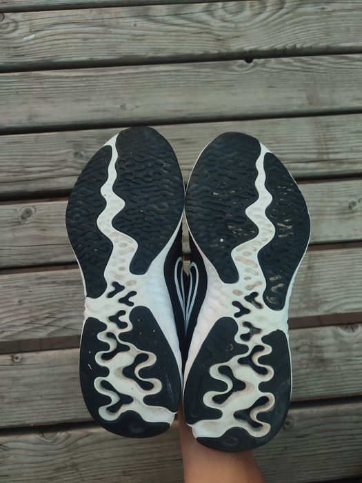 Кросівки Nike Renew Run 2,39 розмір,24.5-25 см по устілці