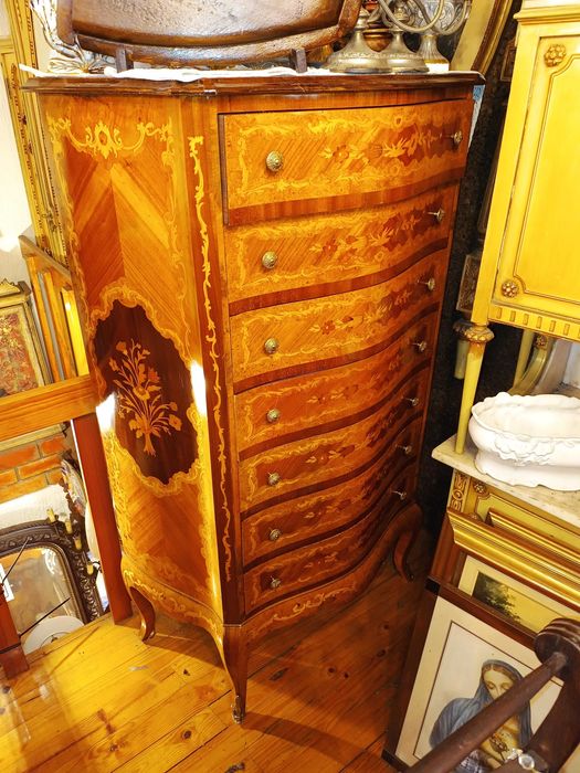 Armário Camiseiro Raiz de Nogueira