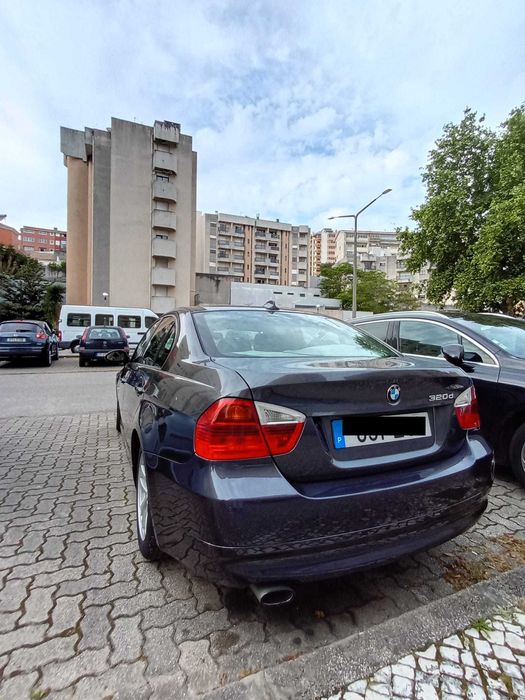 BMW 320d 2008 - Bom estado geral - 376.000 km