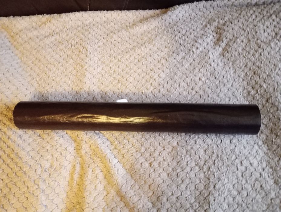 Samoprzylepna rolka naprawcza imitująca skórę do naprawy np kanapy