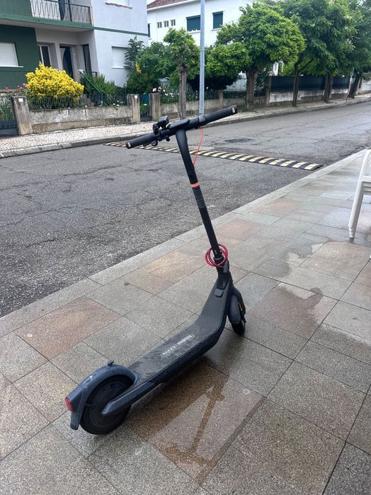 Trotinete elétrica Segway Ninebot E2 Pro