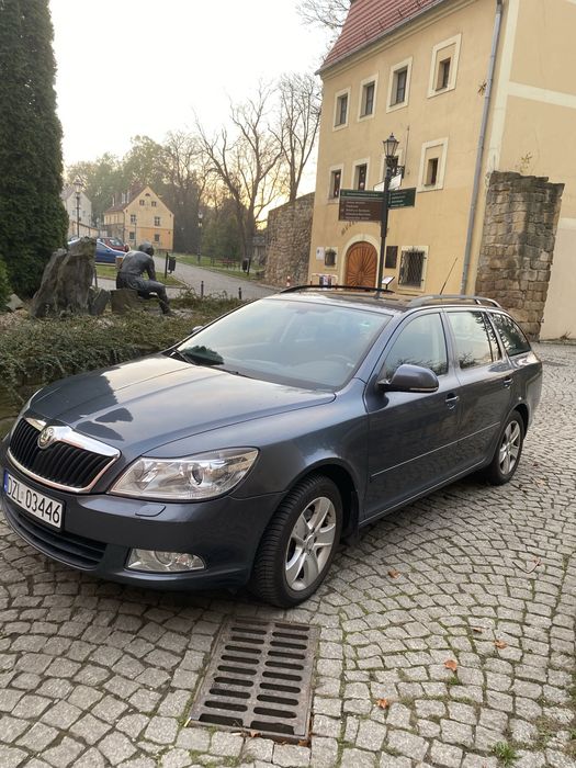 Skoda Octavia Kombi 2010 1.8 TSI 160KM
