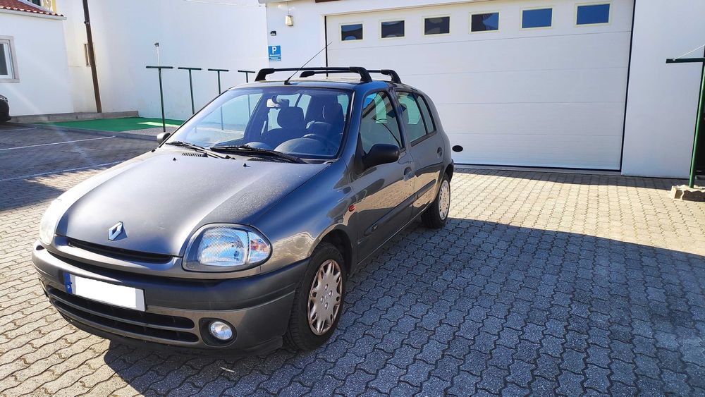 RENAULT CLIO 1.2 GasolinaExcelente OPORTUNIDADE 5 Portas
