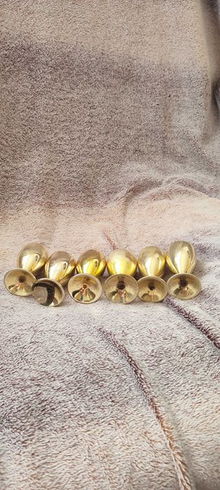 Kieliszki na jajka -do jajek. Szklane, złote. 6 sztuk. PRL