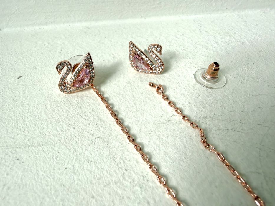 Swarovski Brincos dourados Cisne Cristais