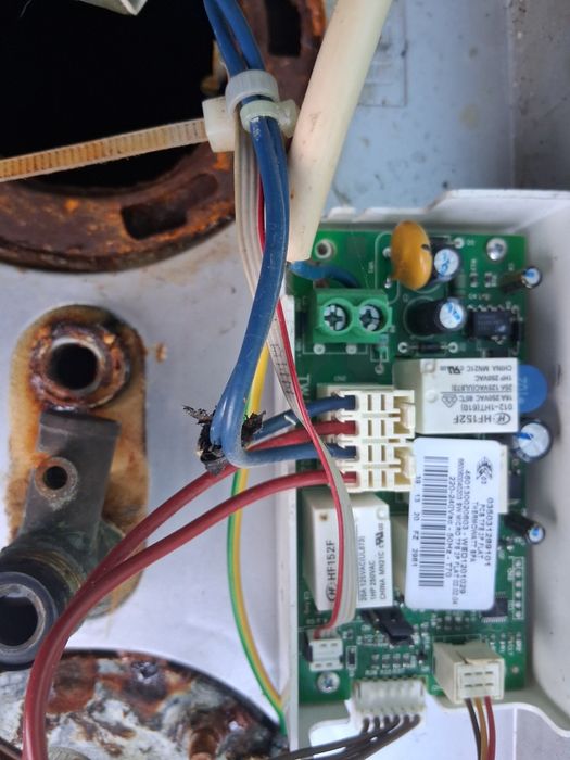 Бойлер Ariston 80 літрів