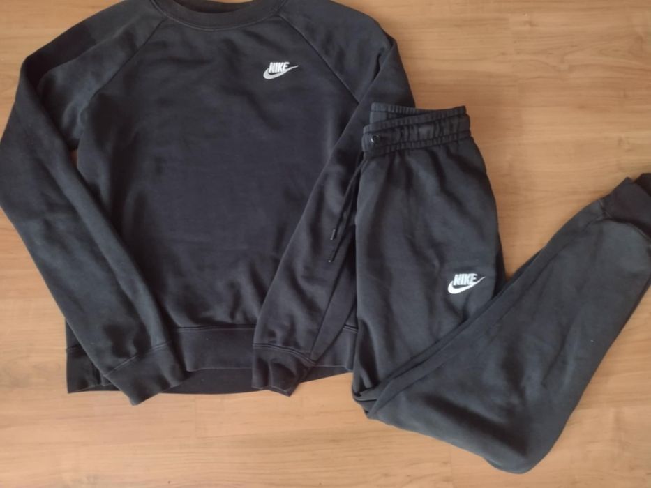 Zestaw dresowy nike XS