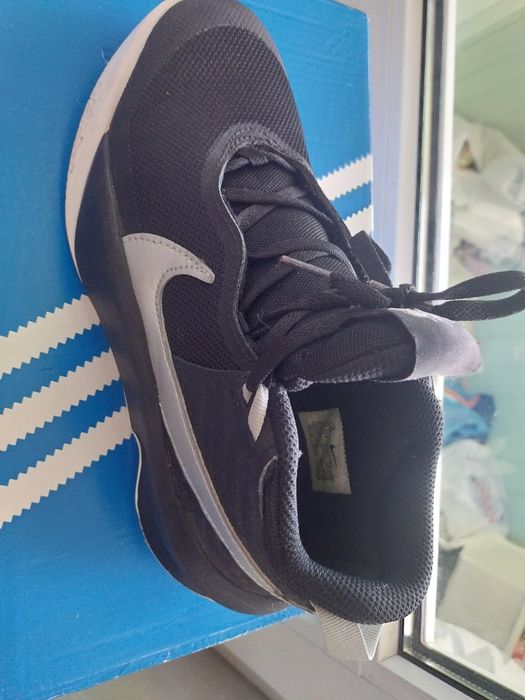 Дитячі  кроссовки.  Nike Hustledx-Su . Nike