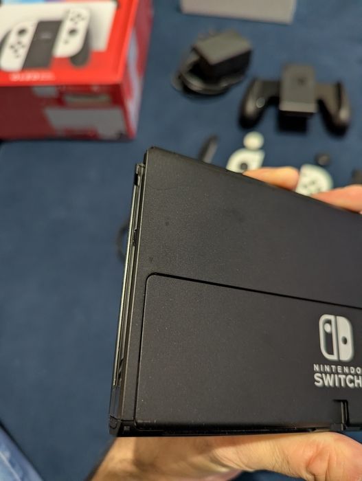 Nintendo Switch Oled biała, etui, karta pamięci