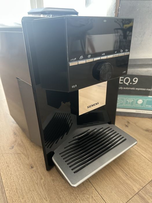 Ekspres do kawy Siemens EQ.9 uszkodzony