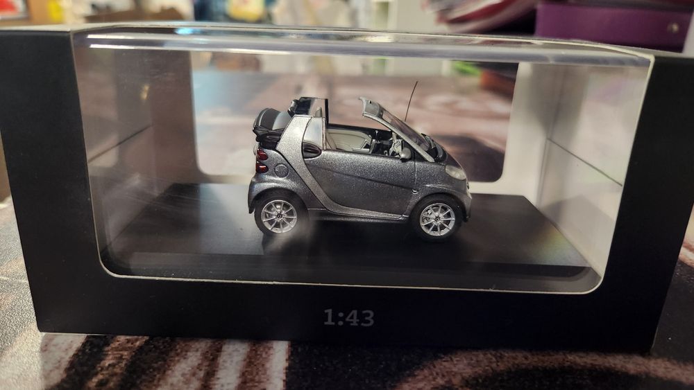 Smart Fortwo Cabriolet miniatura 1/43 estado novo Oeiras E São