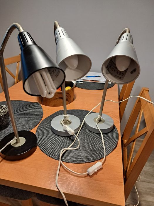 Lampka biurowa Ikea Kvart srebrna, granatowa