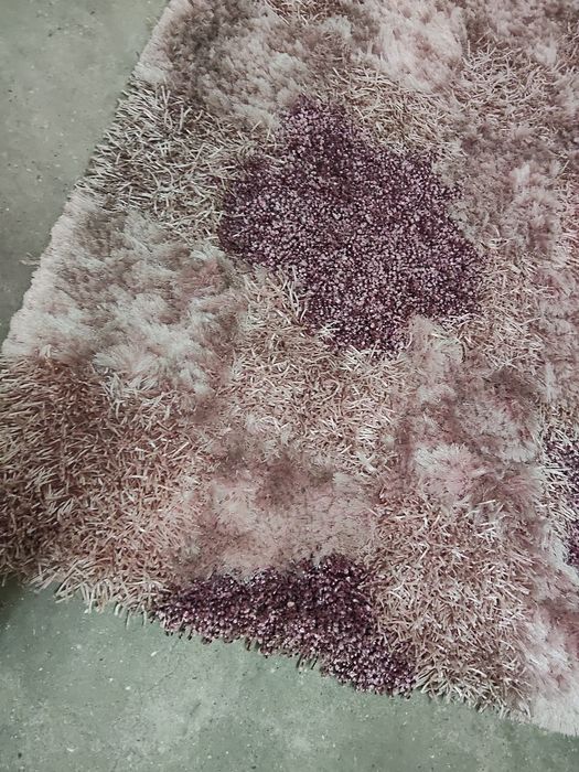 Carpete rosa de quarto