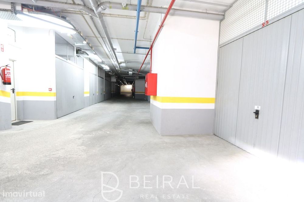 Apartamento T2 às portas de Lisboa, com varanda, vista e estacionamen