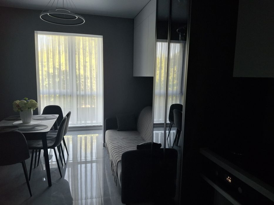 Пропоную для подобової оренди гарну та зручну квартиру