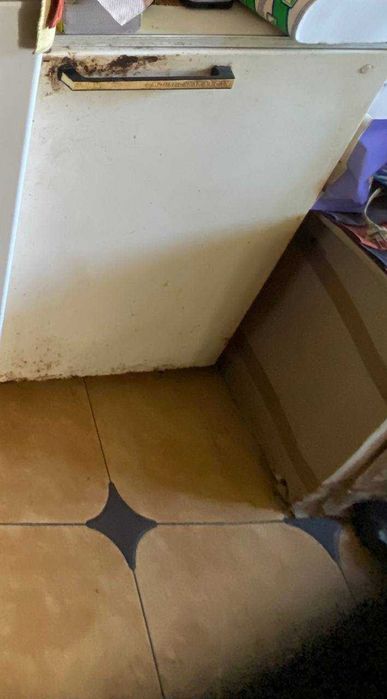 Здаємо три холодильники на запчастини