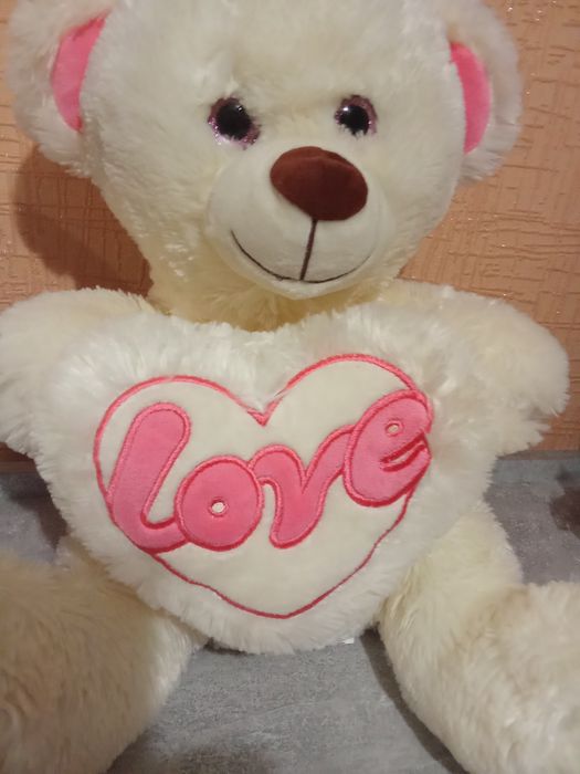 М'яка іграшка Ведмедики, та Єдіноріг.