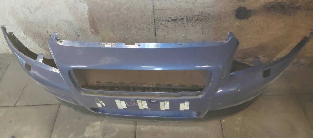 Zderzak przedni VOLVO C30 PRZEDLIFT