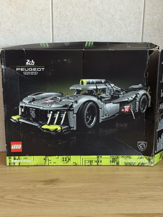 LEGO Technic 42156 Peugeot 9X8 Le Mans
