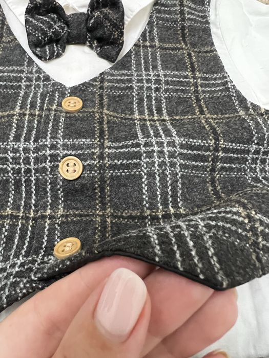 Святковий костюм для хлопчика 74-80 розмір