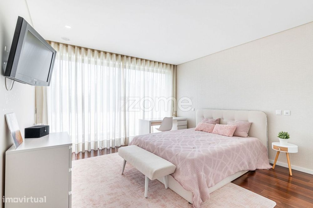 Moradia T5 em Palmeira, Braga